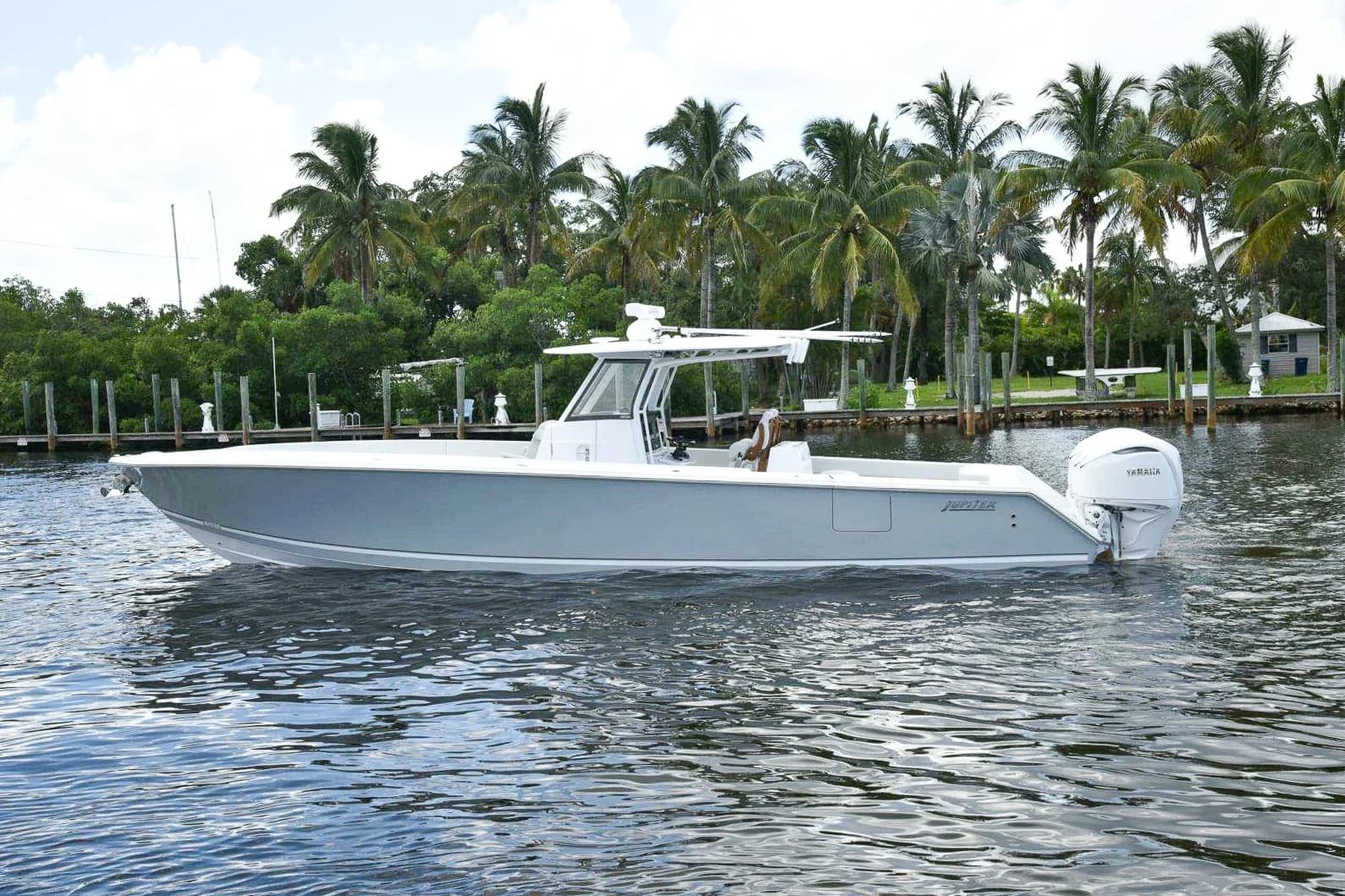 Jupiter 380LS
