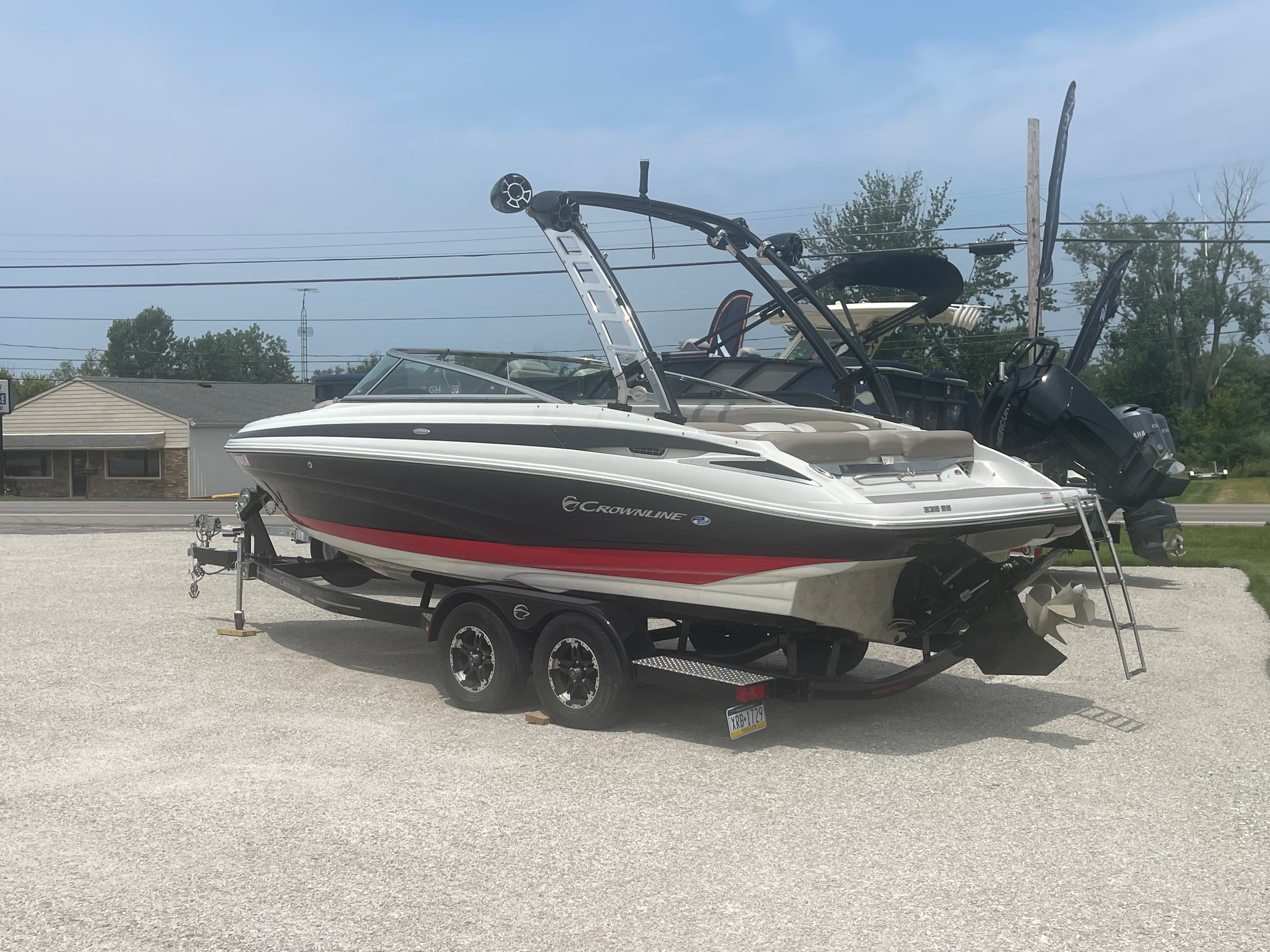 2018 Crownline 235SS